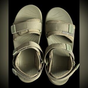 BRAND NEW NEVER WORN FIT FLOP Neo-D-Hyker (Xt) Women's Sandals SIZE 9